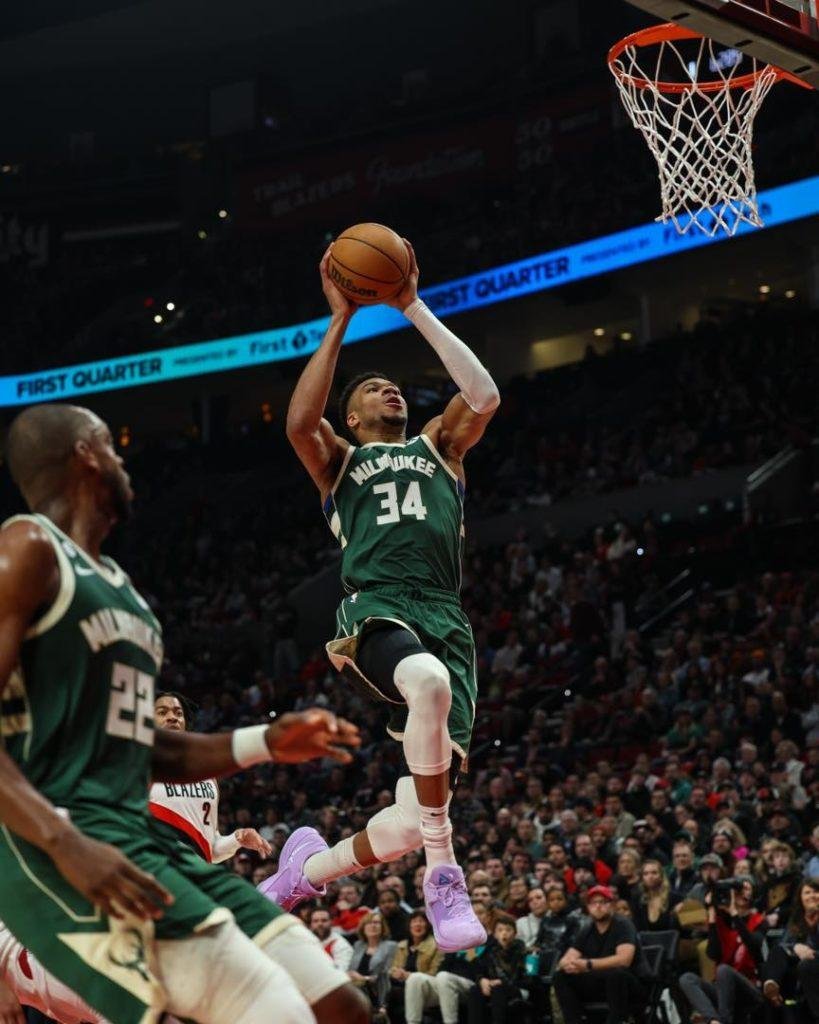 Giannis Antetokounmpo Gewicht