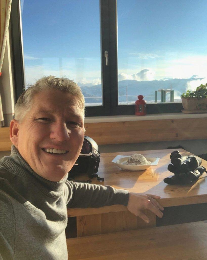 Wie Alt Ist Bastian Schweinsteiger