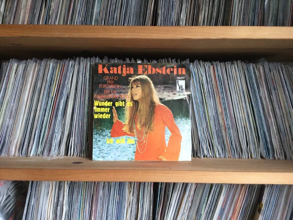 wie alt ist katja ebstein