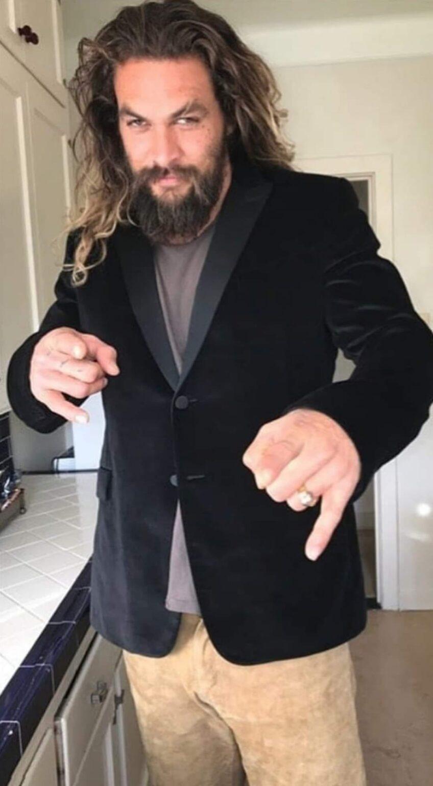 Jason Momoa Taille