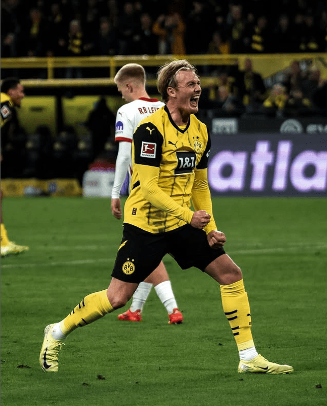 Julian Brandt Freundin Julian Brandt Freundin