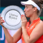 Elise Mertens Freund