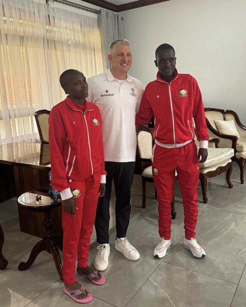 Das süße Liebesgeheimnis von Bastian Schweinsteiger und seiner Ehefrau Ana! Das süße Liebesgeheimnis von Bastian Schweinsteiger und seiner Ehefrau Ana!