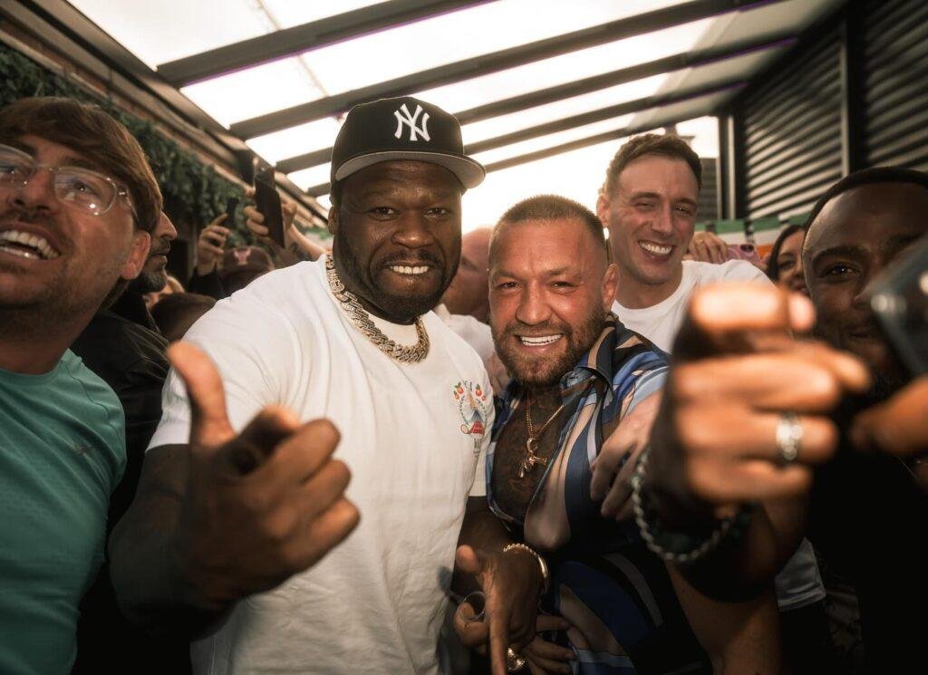 An der Seite von Conor McGregor An der Seite von Conor McGregor