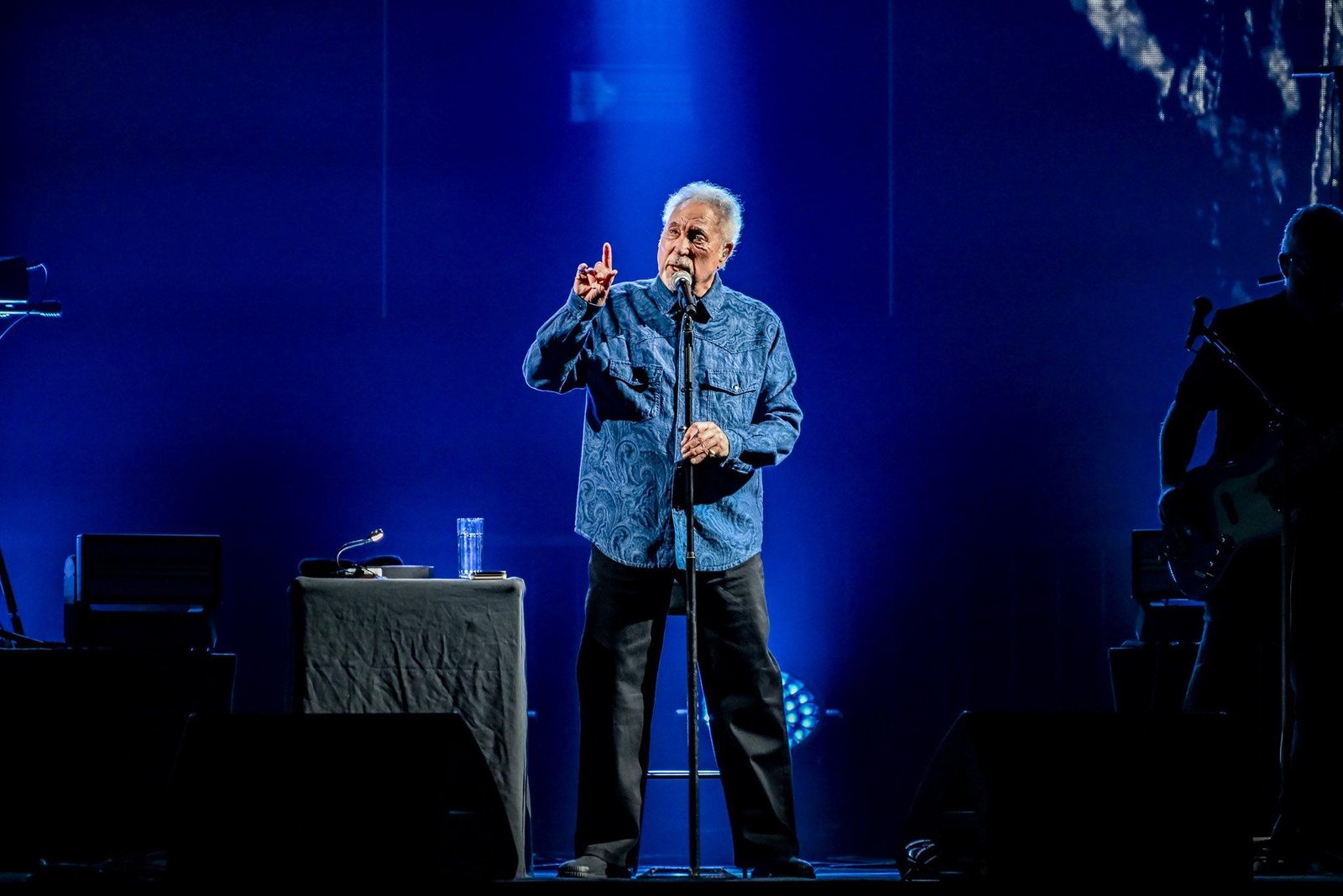 Tom Jones