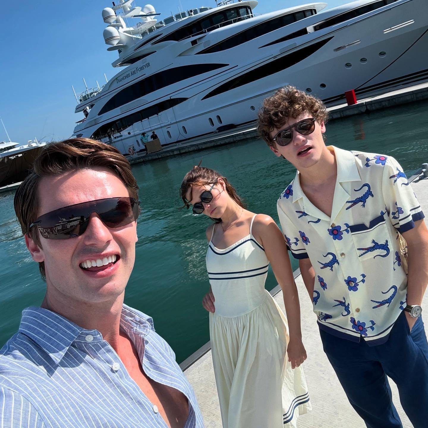 Im Schatten des Terminators? So lebt Patrick Schwarzenegger.
